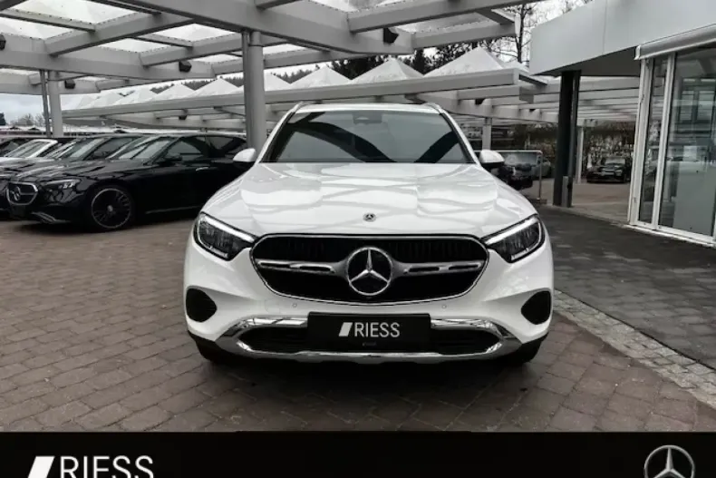 Mercedes-Benz GLC 200 (Clasa GLC) din 2025 cu 10.334 km - oferta MER197503 - foto 3