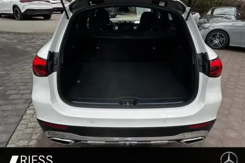 Mercedes-Benz GLC 200 (Clasa GLC) din 2025 cu 10.334 km - oferta MER197503 - foto 6