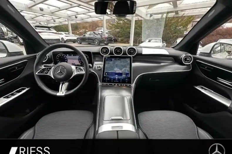 Mercedes-Benz GLC 200 (Clasa GLC) din 2025 cu 10.334 km - oferta MER197503 - foto 9