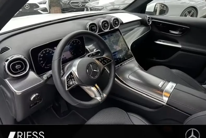 Mercedes-Benz GLC 200 (Clasa GLC) din 2025 cu 10.334 km - oferta MER197503 - foto 10