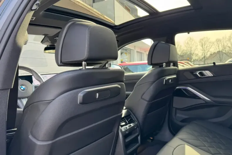 BMW X6 (Seria X) din 2025 cu 4.102 km - oferta BMW197504 - foto 19