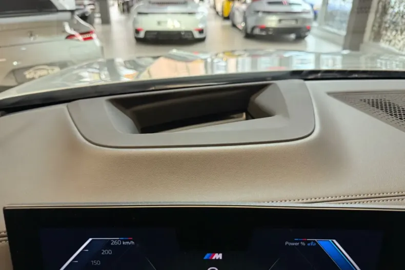 BMW X6 (Seria X) din 2024 cu 21.209 km - oferta BMW197506 - foto 27