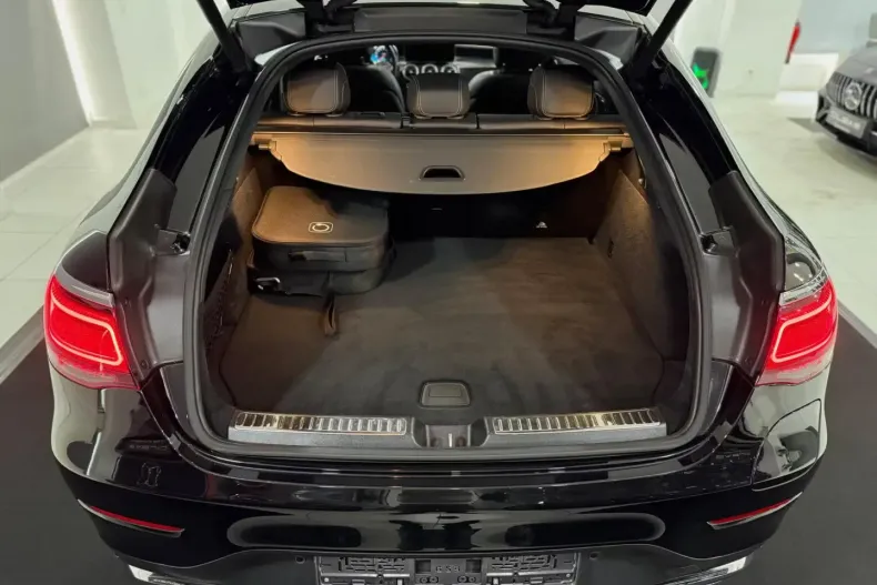 Mercedes-Benz GLC 300 (Clasa GLC) din 2022 cu 60.648 km - oferta MER197508 - foto 9