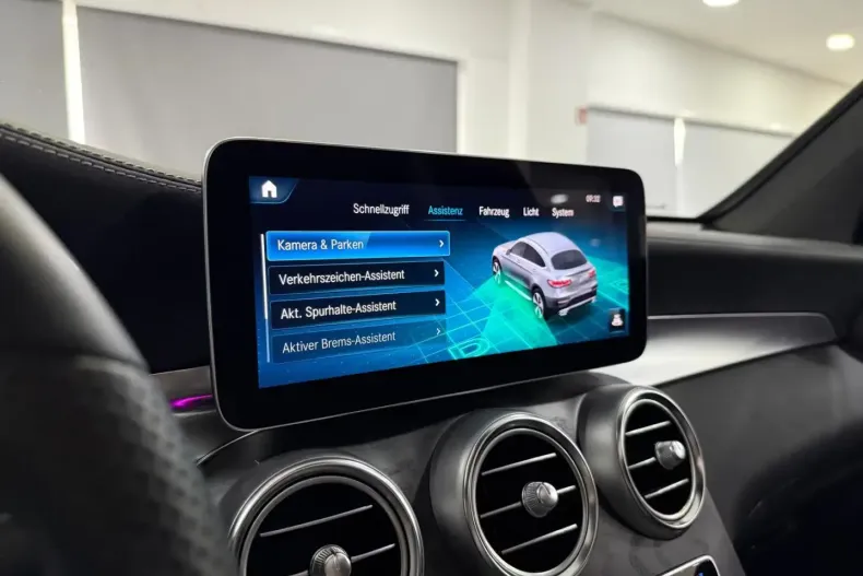 Mercedes-Benz GLC 300 (Clasa GLC) din 2022 cu 60.648 km - oferta MER197508 - foto 19