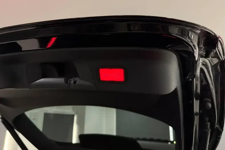 Mercedes-Benz GLC 300 (Clasa GLC) din 2022 cu 60.648 km - oferta MER197508 - foto 32