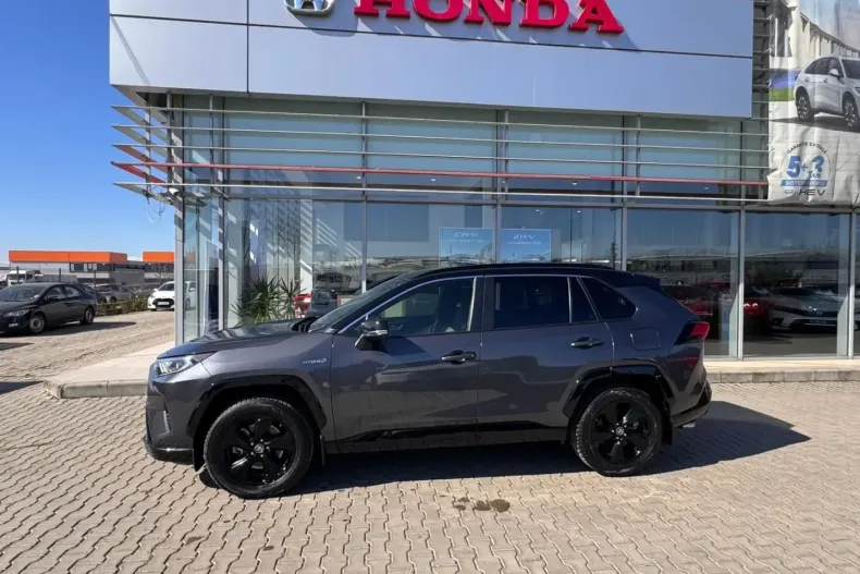 Toyota RAV4 din 2021 cu 45.987 km - oferta TOY197509 - foto 3