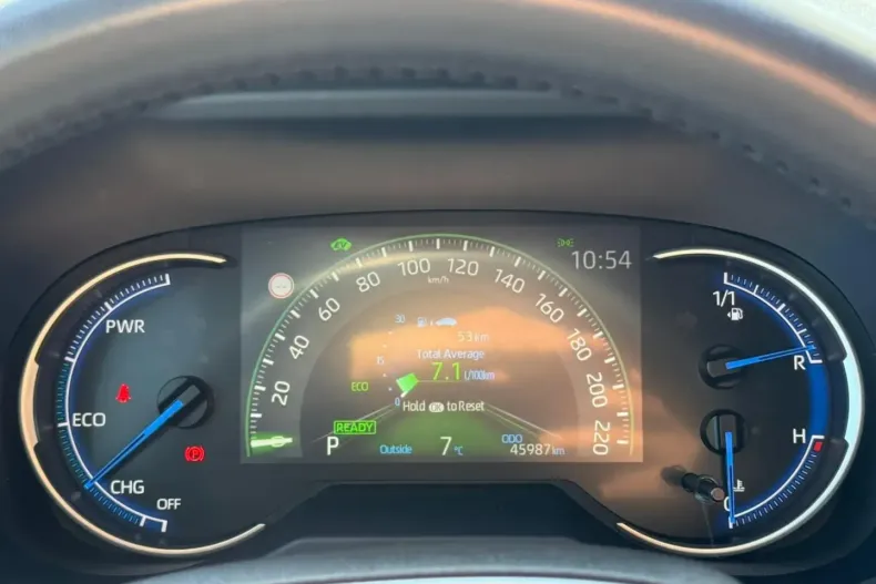 Toyota RAV4 din 2021 cu 45.987 km - oferta TOY197509 - foto 28