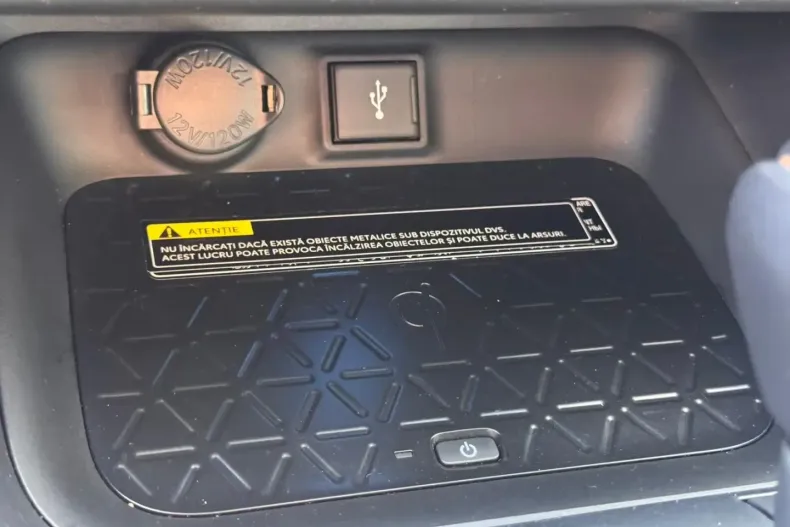 Toyota RAV4 din 2021 cu 45.987 km - oferta TOY197509 - foto 33