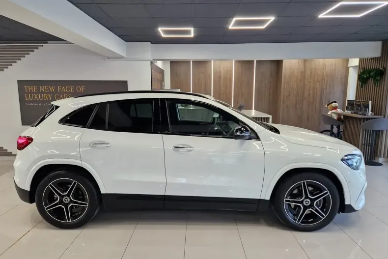 Mercedes-Benz GLA 200 (Clasa GLA) din 2025 cu 9.100 km - oferta MER197511 - foto 9