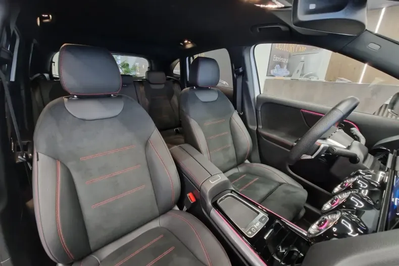 Mercedes-Benz GLA 200 (Clasa GLA) din 2025 cu 9.100 km - oferta MER197511 - foto 19