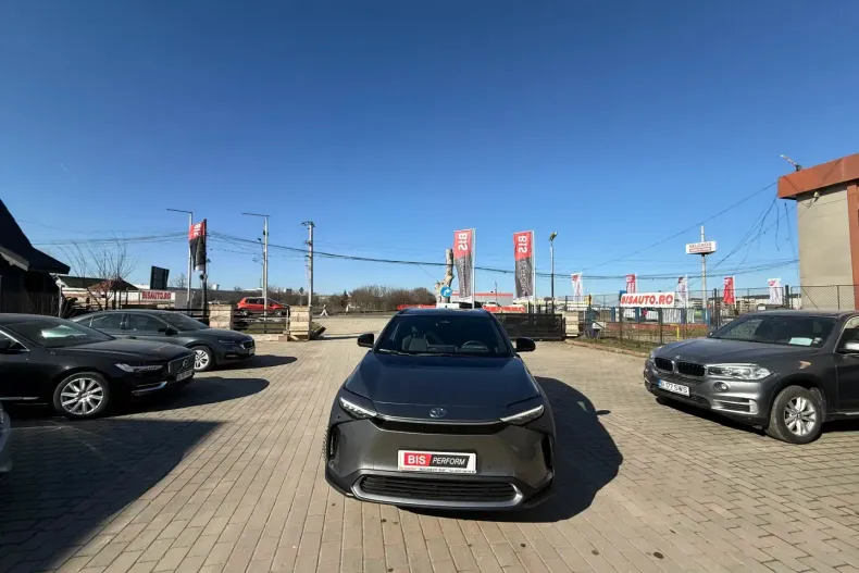 Toyota bZ4X din 2024 cu 6.003 km - oferta TOY197512 - foto 5