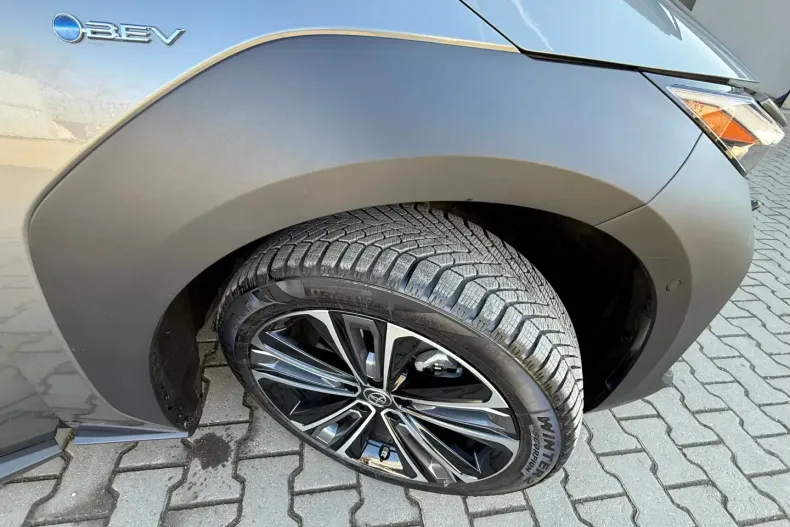 Toyota bZ4X din 2024 cu 6.003 km - oferta TOY197512 - foto 21