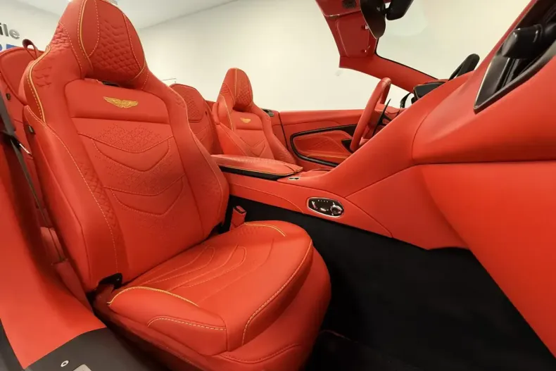 Aston Martin DBS din 2022 cu 6.160 km - oferta AST197514 - foto 24