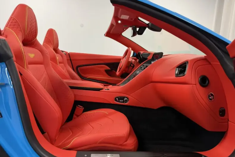 Aston Martin DBS din 2022 cu 6.160 km - oferta AST197514 - foto 25