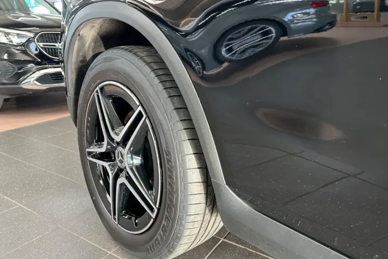 Mercedes-Benz GLC 300 (Clasa GLC) din 2021 cu 100.000 km - oferta MER197518 - foto 13