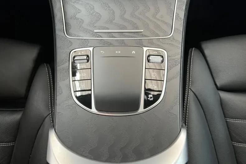 Mercedes-Benz GLC 300 (Clasa GLC) din 2021 cu 100.000 km - oferta MER197518 - foto 36