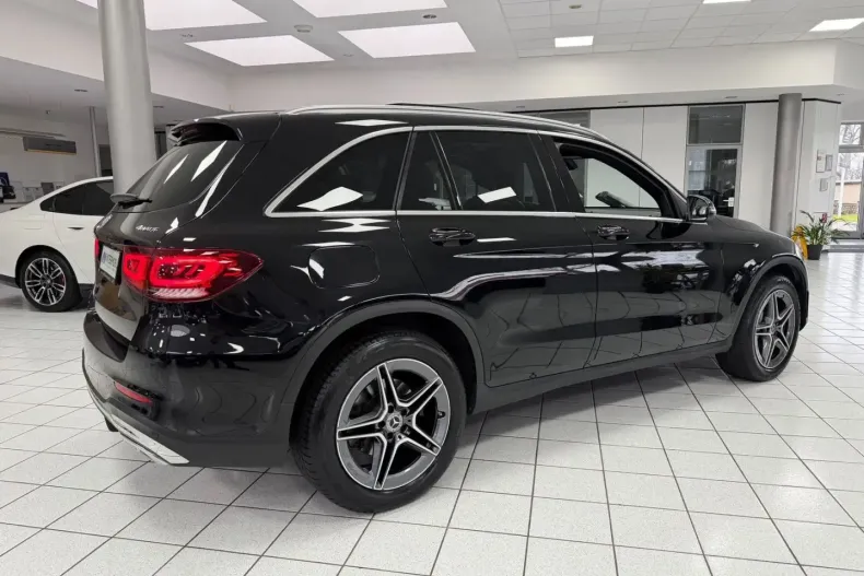 Mercedes-Benz GLC 200 (Clasa GLC) din 2022 cu 87.242 km - oferta MER197519 - foto 3