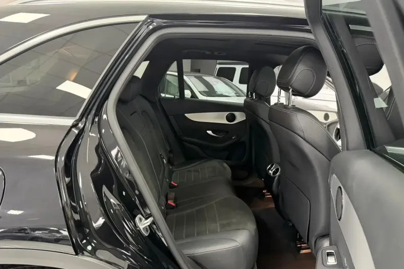 Mercedes-Benz GLC 200 (Clasa GLC) din 2022 cu 87.242 km - oferta MER197519 - foto 18