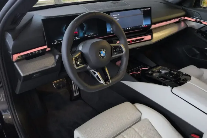 BMW 520 (Seria 5) din 2025 cu 3.000 km - oferta BMW197521 - foto 8