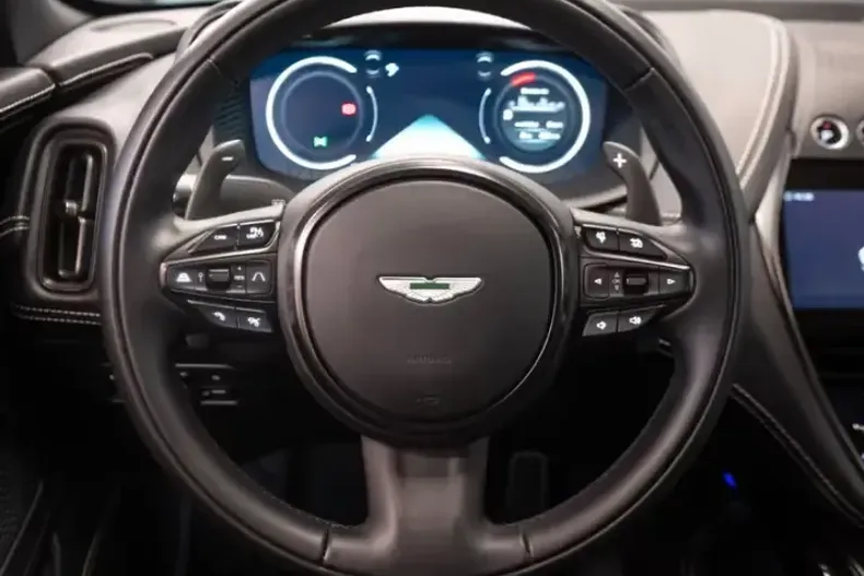 Aston Martin DBX din 2023 cu 8.200 km - oferta AST197524 - foto 8