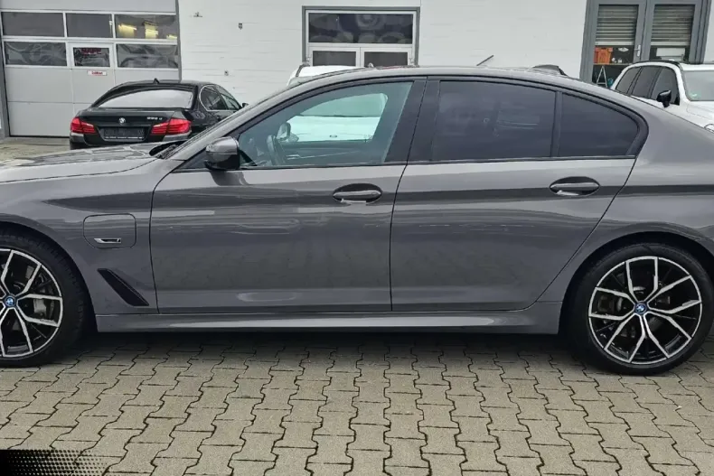 BMW 545 (Seria 5) din 2022 cu 60.670 km - oferta BMW197528 - foto 8