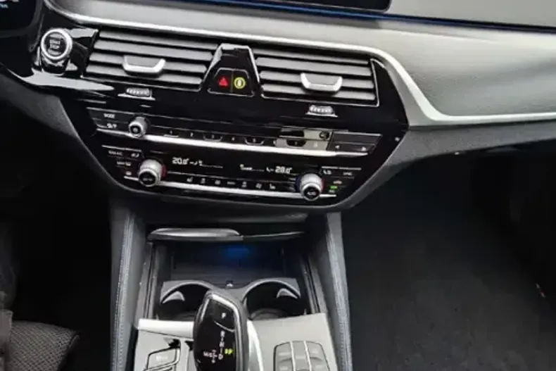 BMW 545 (Seria 5) din 2022 cu 60.670 km - oferta BMW197528 - foto 13