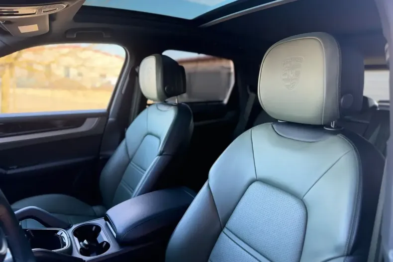 Porsche Cayenne din 2023 cu 69.250 km - oferta POR197529 - foto 12