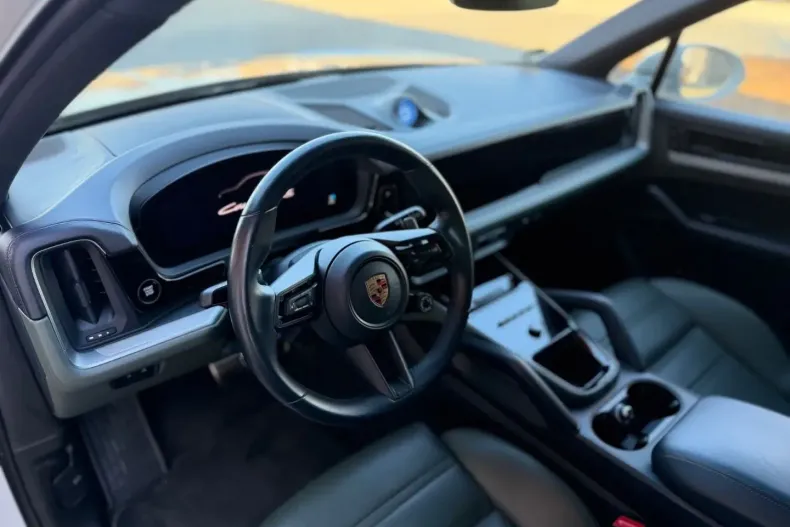 Porsche Cayenne din 2023 cu 69.250 km - oferta POR197529 - foto 13