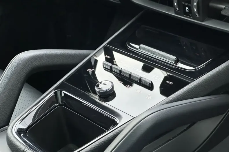 Porsche Cayenne din 2023 cu 87.650 km - oferta POR197532 - foto 12