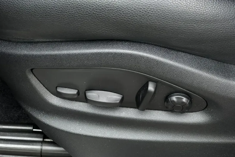 Porsche Cayenne din 2023 cu 87.650 km - oferta POR197532 - foto 25