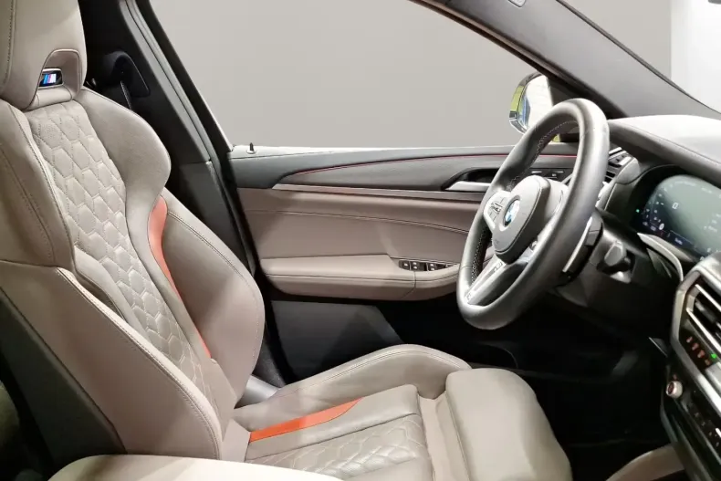 BMW X4 M (Seria X) din 2024 cu 16.520 km - oferta BMW197536 - foto 18