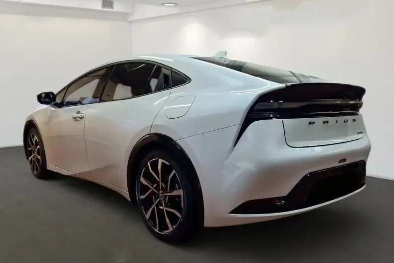 Toyota Prius din 2023 cu 4.500 km - oferta TOY197538 - foto 5