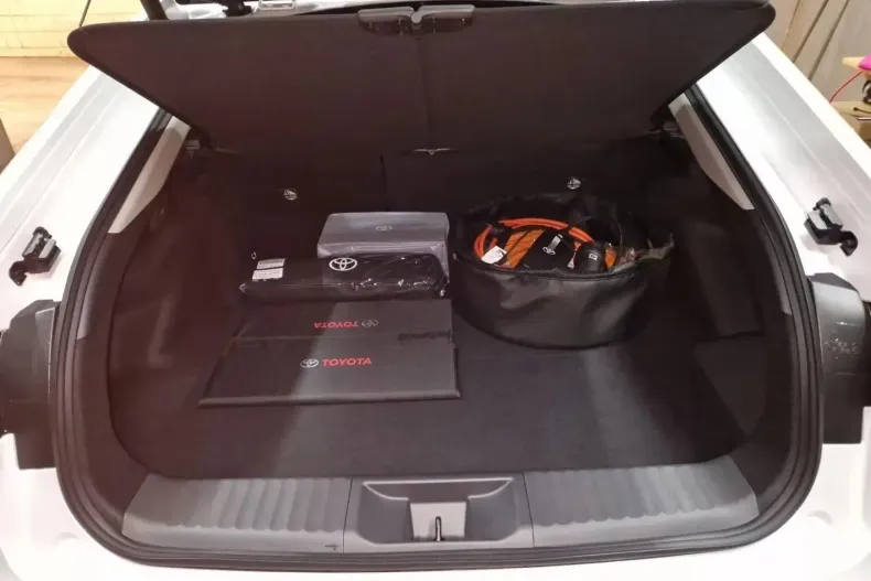 Toyota Prius din 2023 cu 4.500 km - oferta TOY197538 - foto 18