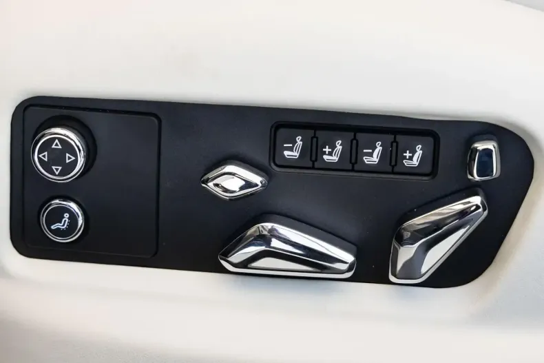 Bentley Flying Spur din 2025 cu 3.500 km - oferta BEN197540 - foto 26