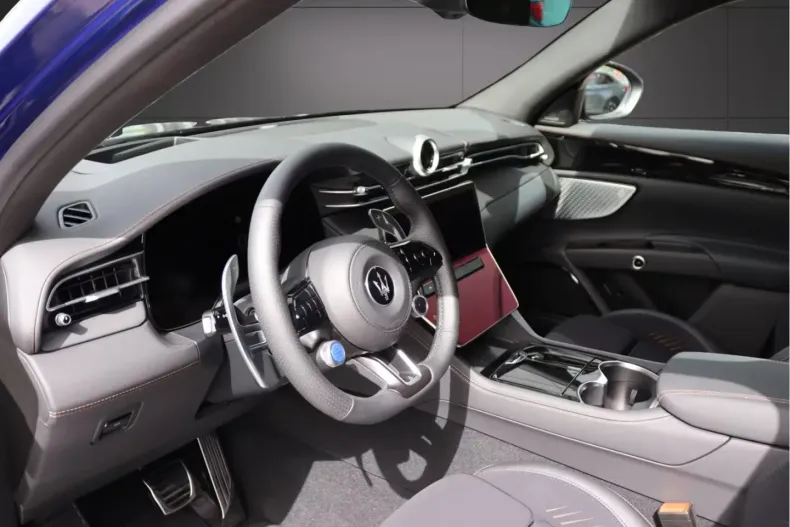 Maserati Grecale din 2025 cu 4.998 km - oferta MAS197545 - foto 8