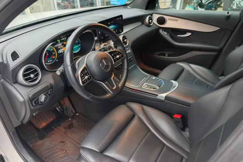 Mercedes-Benz GLC 300 (Clasa GLC) din 2022 cu 69.000 km - oferta MER197547 - foto 10