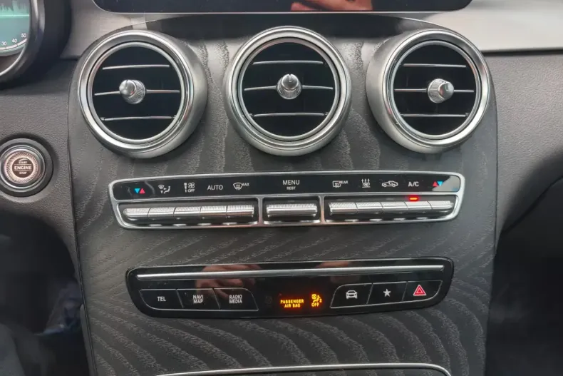 Mercedes-Benz GLC 300 (Clasa GLC) din 2022 cu 69.000 km - oferta MER197547 - foto 12