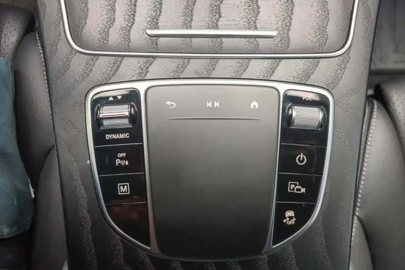 Mercedes-Benz GLC 300 (Clasa GLC) din 2022 cu 69.000 km - oferta MER197547 - foto 14