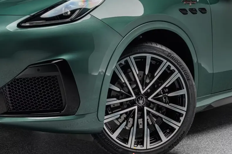 Maserati Grecale din 2026 cu 60 km - oferta MAS197549 - foto 10