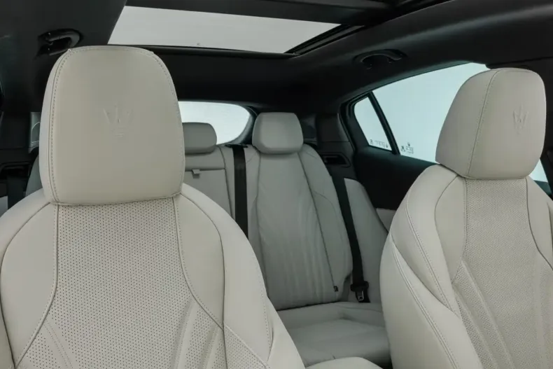 Maserati Grecale din 2026 cu 60 km - oferta MAS197549 - foto 23