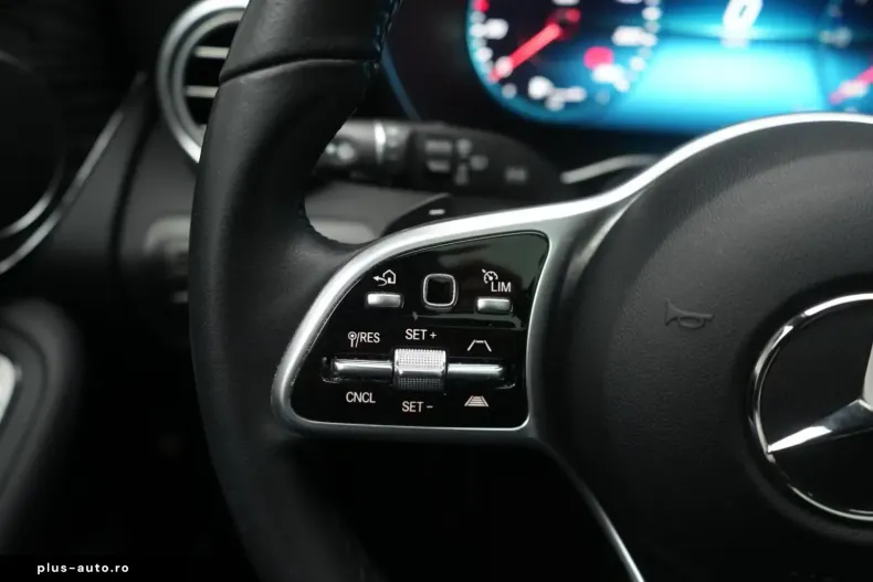 Mercedes-Benz GLC 300 (Clasa GLC) din 2022 cu 74.000 km - oferta MER197556 - foto 14