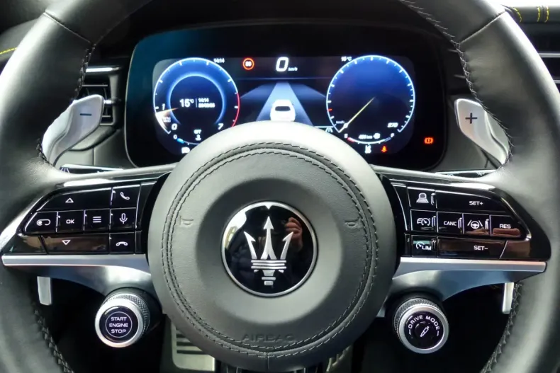 Maserati Grecale din 2024 cu 7.043 km - oferta MAS197560 - foto 22