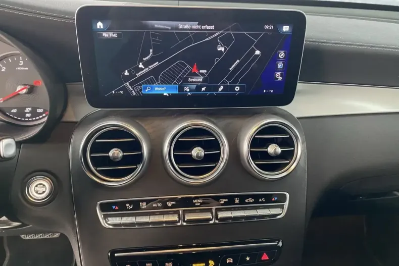 Mercedes-Benz GLC 220 (Clasa GLC) din 2022 cu 50.000 km - oferta MER197562 - foto 9
