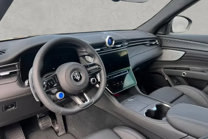 Maserati Grecale din 2025 cu 3.000 km - oferta MAS197563 - foto 2