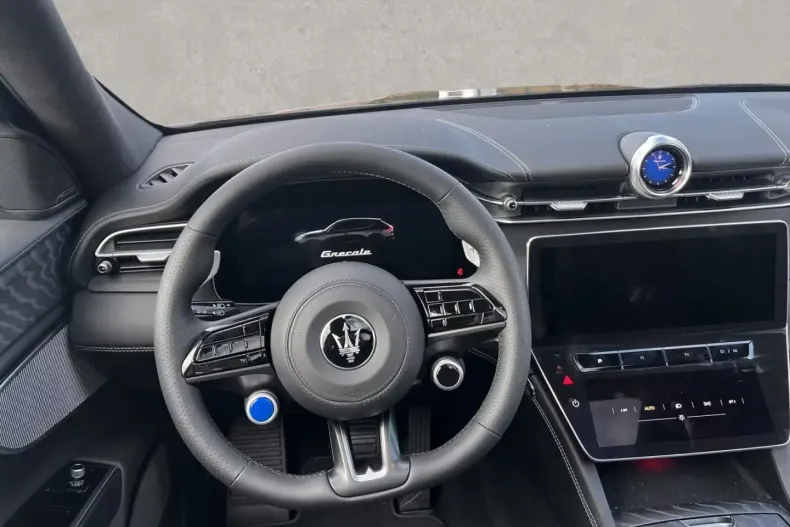 Maserati Grecale din 2025 cu 3.000 km - oferta MAS197563 - foto 8