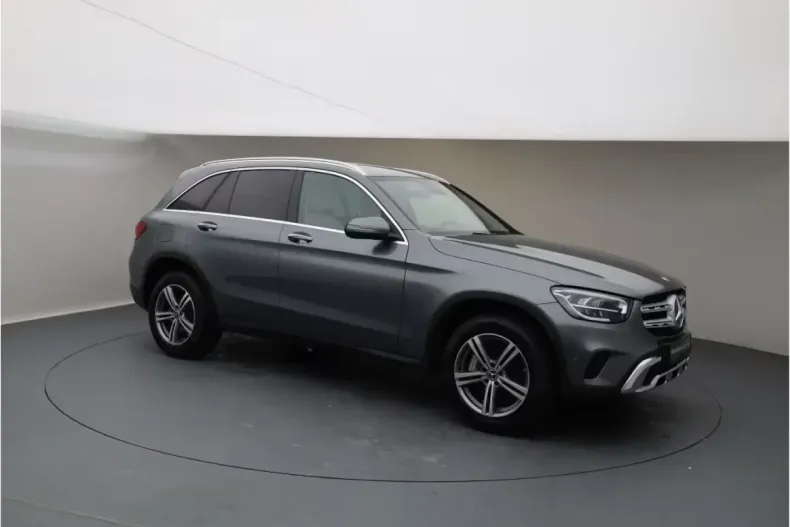 Mercedes-Benz GLC 300 (Clasa GLC) din 2022 cu 46.700 km - oferta MER197569 - foto 1