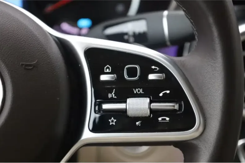 Mercedes-Benz GLC 300 (Clasa GLC) din 2022 cu 46.700 km - oferta MER197569 - foto 18