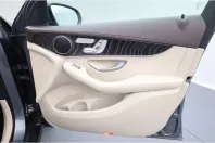 Mercedes-Benz GLC 300 (Clasa GLC) din 2022 cu 46.700 km - oferta MER197569 - foto 24