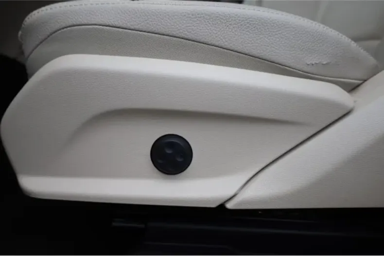 Mercedes-Benz GLC 300 (Clasa GLC) din 2022 cu 46.700 km - oferta MER197569 - foto 26