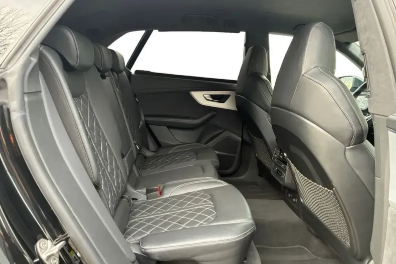 Audi Q8 din 2022 cu 68.900 km - oferta AUD197574 - foto 13